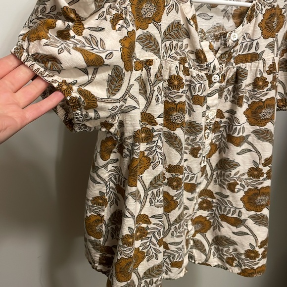 Faherty soft floral tee EUC - Picture 5 of 10